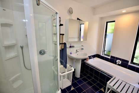 Photo of property in 16 Protea Crescent, Whitianga, 3510