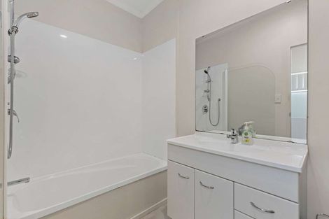 Photo of property in 65 Brashier Circle, Sunnyvale, Auckland, 0612