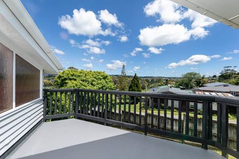 Photo of property in 81 Rangeview Road, Sunnyvale, Auckland, 0612