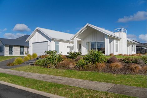 Photo of property in 26 Awatea Drive, Whitianga, 3510