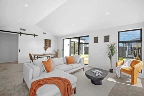 Photo of property in 15 Mcgarry Drive, Kaiapoi, 7630