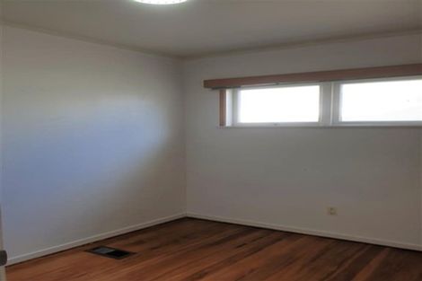 Photo of property in 32 Brentford Place, Manurewa, Auckland, 2102