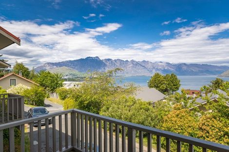 Photo of property in 4 Sainsbury Road, Fernhill, Queenstown, 9300