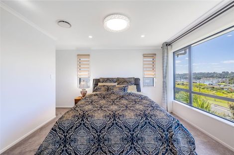 Photo of property in 4 Resolution Drive, Gulf Harbour, Whangaparaoa, 0930