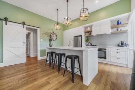 Photo of property in 184 Main North Road, Redwood, Christchurch, 8051