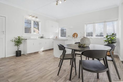 Photo of property in 35 Cureton Street, Morrinsville, 3300