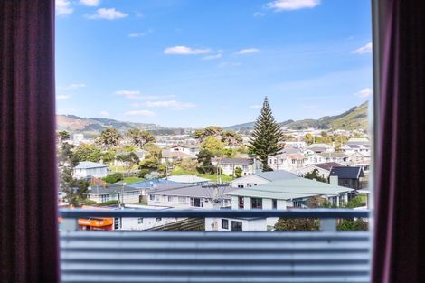 Photo of property in 111 Te Pene Avenue, Titahi Bay, Porirua, 5022