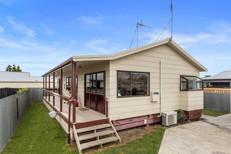 Photo of property in 15b Lloyd Drive, Nawton, Hamilton, 3200