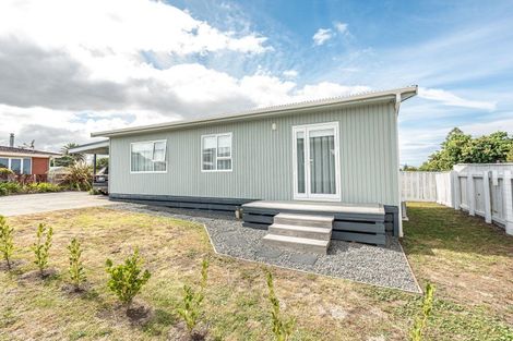 Photo of property in 43 Rangiora Street, Castlecliff, Whanganui, 4501