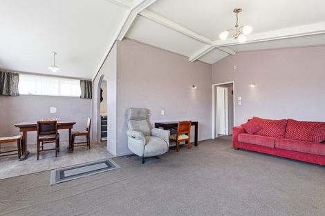 Photo of property in 51 Hinau Street, Castlecliff, Whanganui, 4501