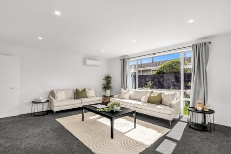 Photo of property in 15 Halswell Junction Road, Halswell, Christchurch, 8025