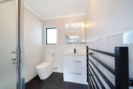 Photo of property in 1/11 Ranui Station Road, Ranui, Auckland, 0612