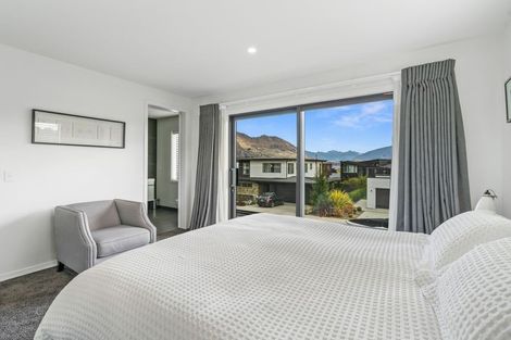 Photo of property in 53 Tenby Street, Wanaka, 9305