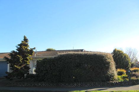 Photo of property in 1/5 Sarabande Avenue, Redwood, Christchurch, 8051