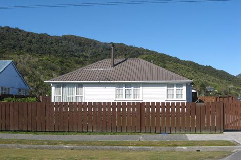 Photo of property in 61 Richmond Street, Cobden, Greymouth, 7802