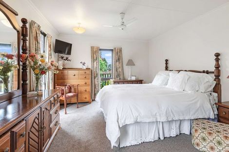 Photo of property in 19 Ashburn Lane, Awapuni, Palmerston North, 4412