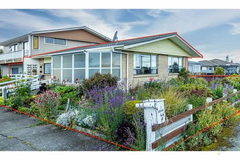 Photo of property in 5-5a Rugby Street, Waimate, 7924