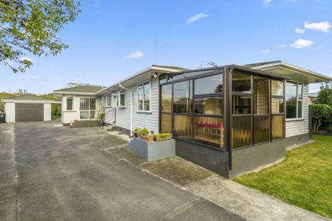 Photo of property in 23 Kent Crescent, Awapuni, Palmerston North, 4412