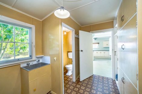 Photo of property in 8 Garrison Street, Carterton, 5713