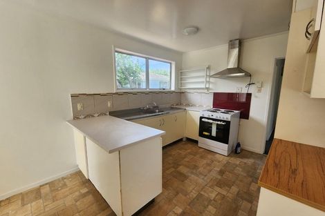 Photo of property in 22 Parrs Cross Road, Henderson, Auckland, 0612