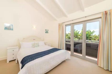 Photo of property in 12 Taumata Road, Castor Bay, Auckland, 0620