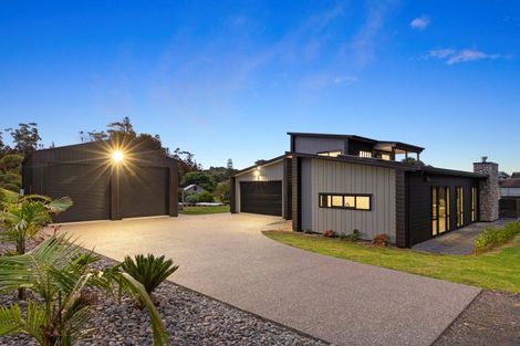 Photo of property in 2 Waiari Way, Kuaotunu West, Whitianga, 3592