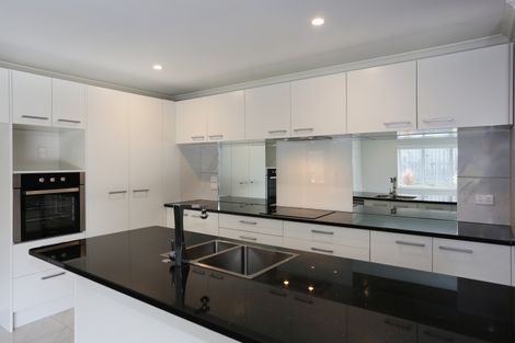 Photo of property in 3 Brian Cowley Place, Tuakau, 2121