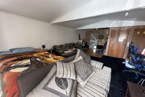 Photo of property in 1 Liston Crescent, Hillcrest, Hamilton, 3216