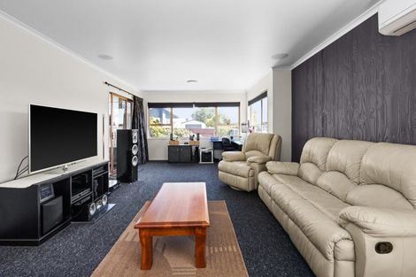 Photo of property in 45 Coventry Avenue, Tamatea, Napier, 4112