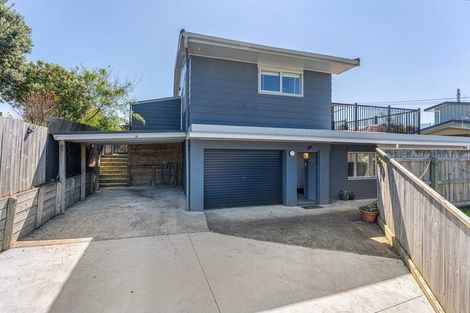 Photo of property in 17 Moana Street, Otaki Beach, Otaki, 5512