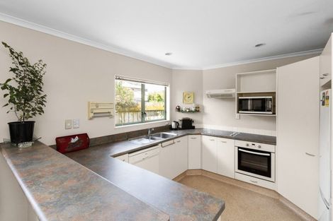 Photo of property in 67a Church Road, Taradale, Napier, 4112
