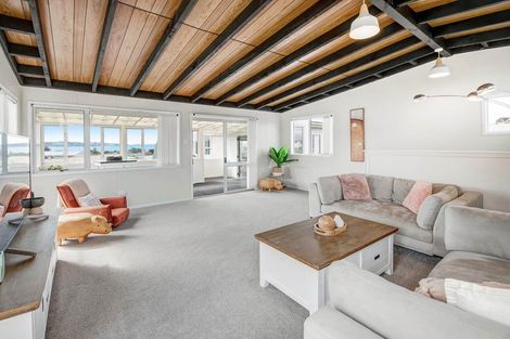 Photo of property in 26 Kawau View Road, Snells Beach, 0920