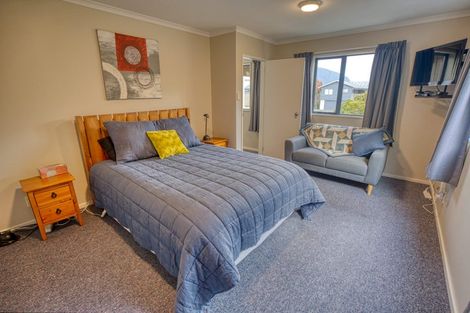 Photo of property in 9 Ranui Place, Moana, 7872