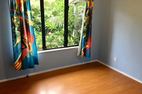 Photo of property in 2/44 Darren Crescent, Half Moon Bay, Auckland, 2012