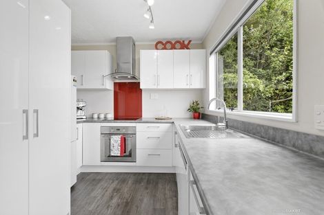 Photo of property in 4b Sarah Way, Crofton Downs, Wellington, 6035