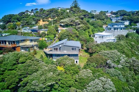 Photo of property in 10 Kahu Road, Paremata, Porirua, 5024