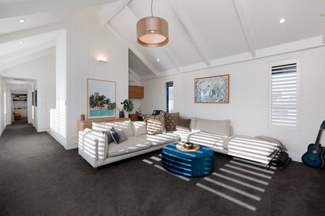 Photo of property in 210 Oceanbeach Road, Mount Maunganui, 3116