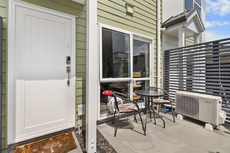 Photo of property in 10/10 Burrows Place, Frankton, Hamilton, 3204