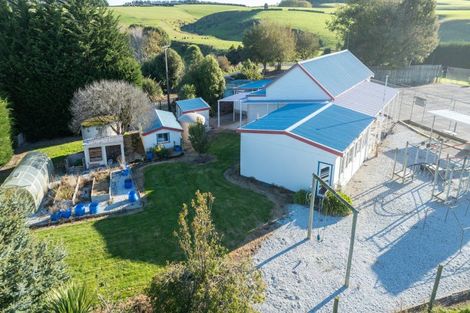 Photo of property in 22 Glenham School Road, Glenham, Wyndham, 9891