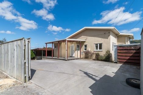 Photo of property in 23 Tremewan Street, Tawa, Wellington, 5028