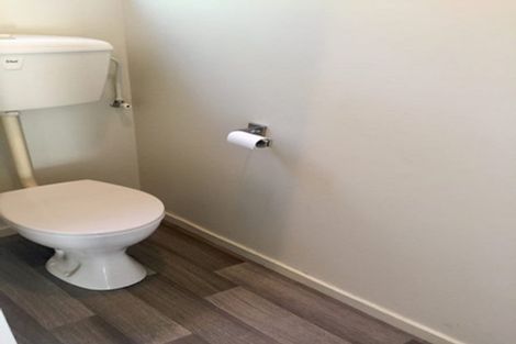 Photo of property in 49a Clayburn Road, Glen Eden, Auckland, 0602