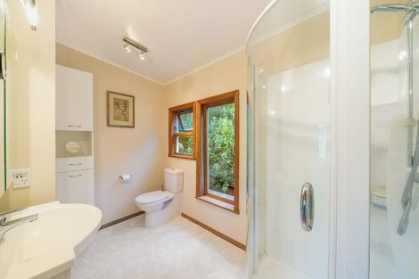 Photo of property in 27 Kotari Road, Days Bay, Lower Hutt, 5013