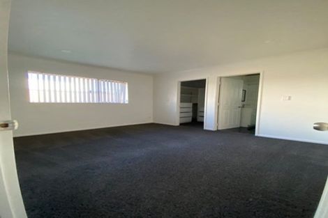 Photo of property in 60a Cambridge Terrace, Papatoetoe, Auckland, 2025