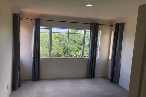 Photo of property in Chantelle Close, 44a Lavery Place, Sunnynook, Auckland, 0632