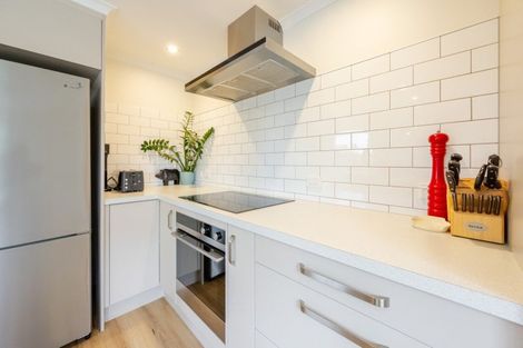 Photo of property in 19 Francis Drake Street, Waipukurau, 4200