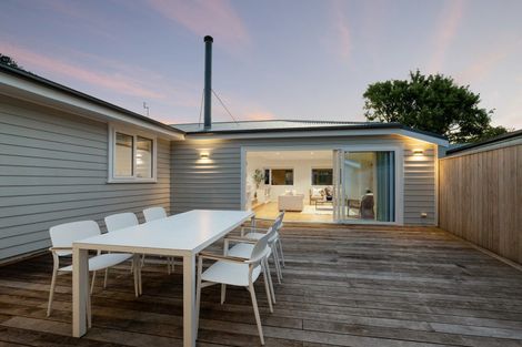 Photo of property in 43 Wai-iti Terrace, Burnside, Christchurch, 8052