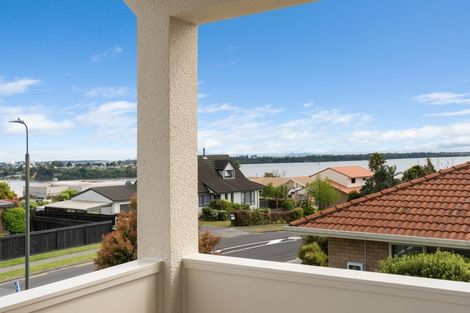 Photo of property in 25 Village Park Drive, Welcome Bay, Tauranga, 3112