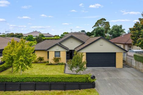 Photo of property in 61 Glenmonarch Place, Pyes Pa, Tauranga, 3112