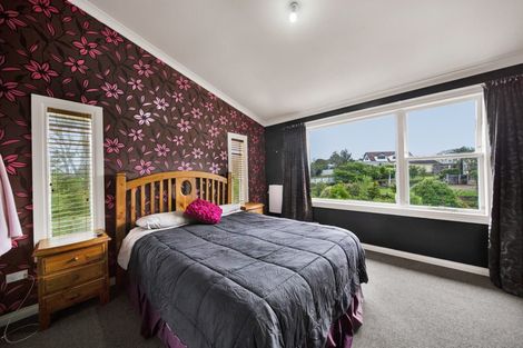 Photo of property in 22 Douglas Street, Hawera, 4610