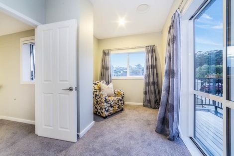 Photo of property in 41e Chester Avenue, Greenhithe, Auckland, 0632